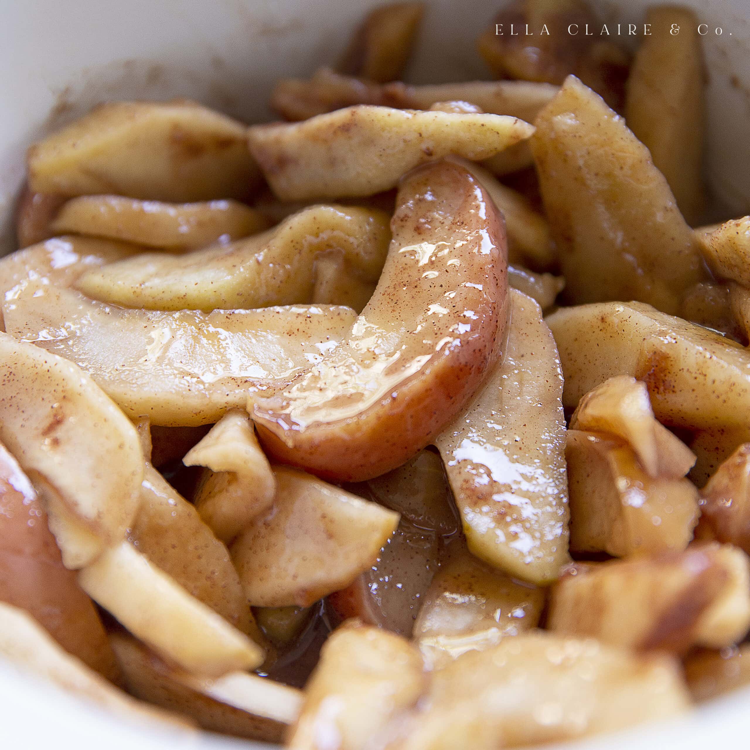 The MOST Delicious Cinnamon Apples in a Slow Cooker – Ella Claire