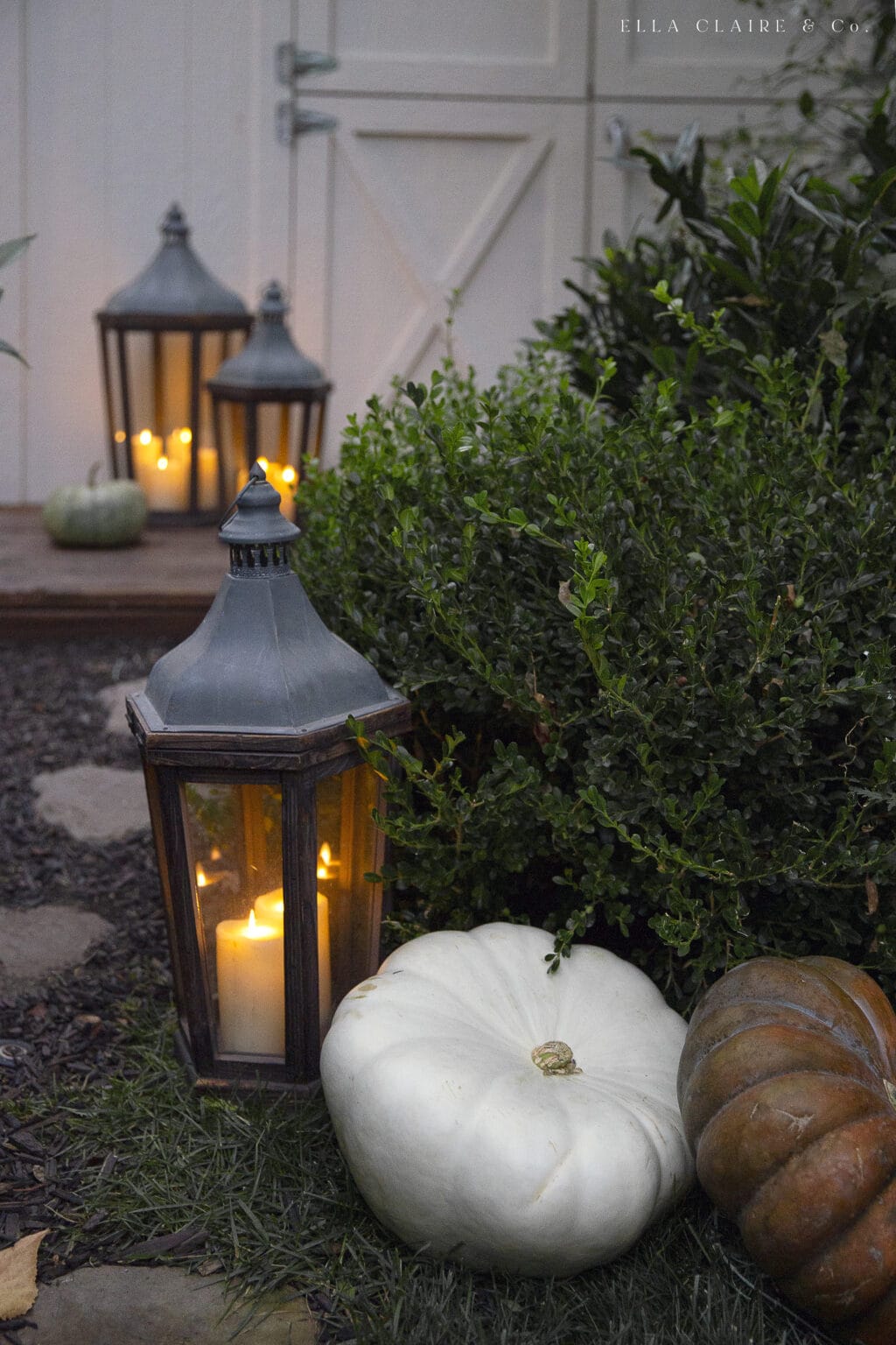 Fall Table By Candlelight | Outdoor Fall Decorations - Ella Claire & Co.