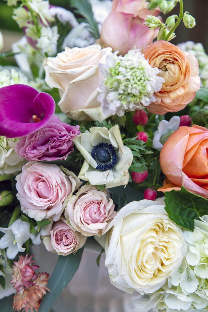 Spring Entertaining- Outdoor Table Setting - Ella Claire & Co.