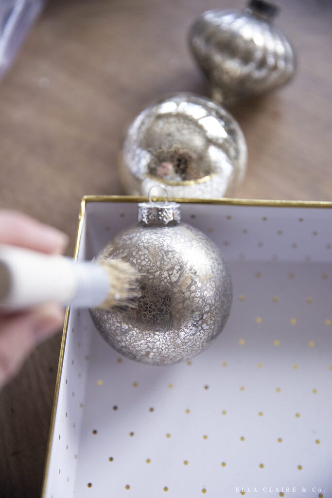 Painting DIY Christmas Ornament